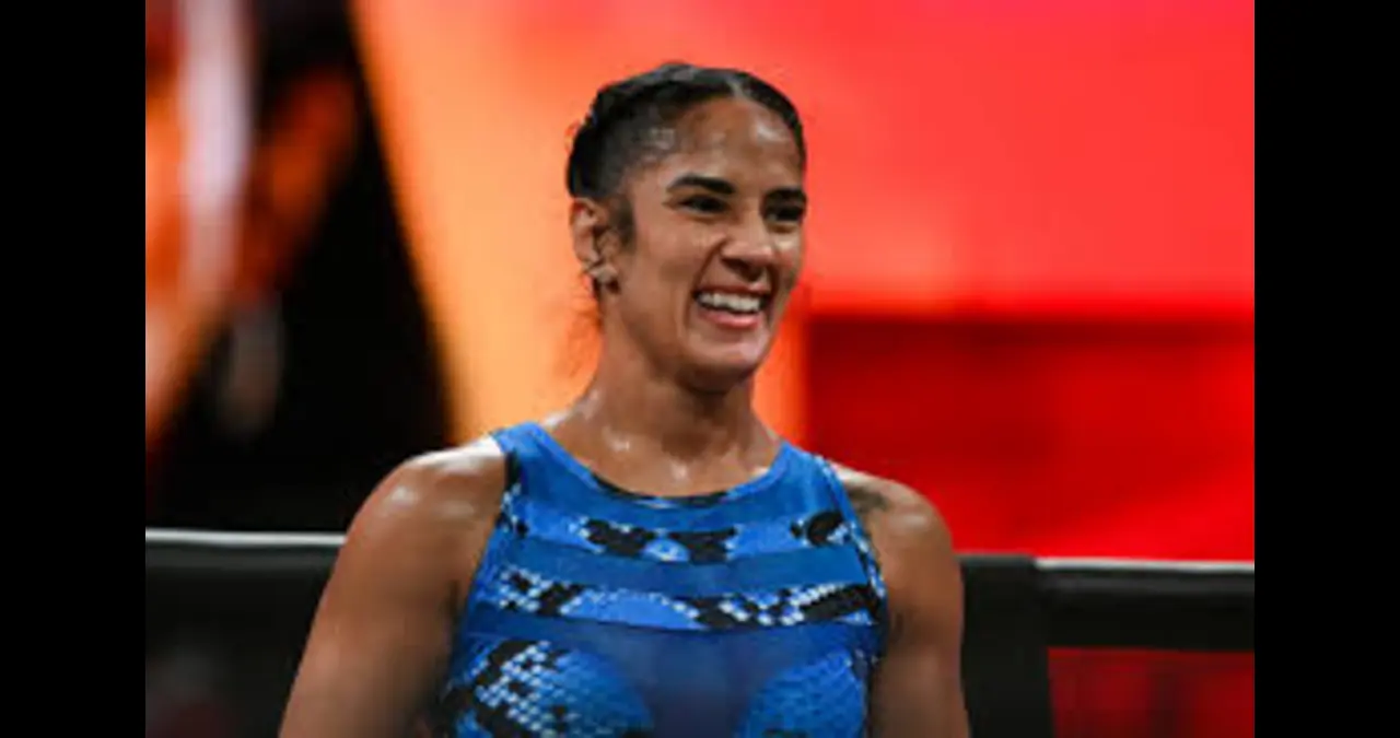 Amanda Serrano: The Real Deal in Combat Sports1 Amanda Serrano: The Real Deal in Combat Sports1