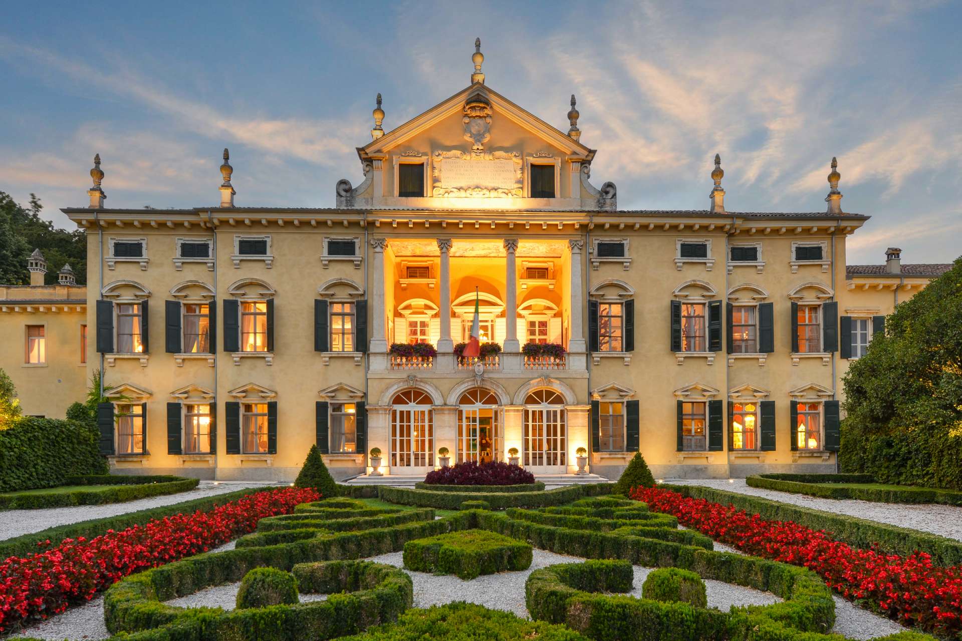 Luxury Villas in Italy